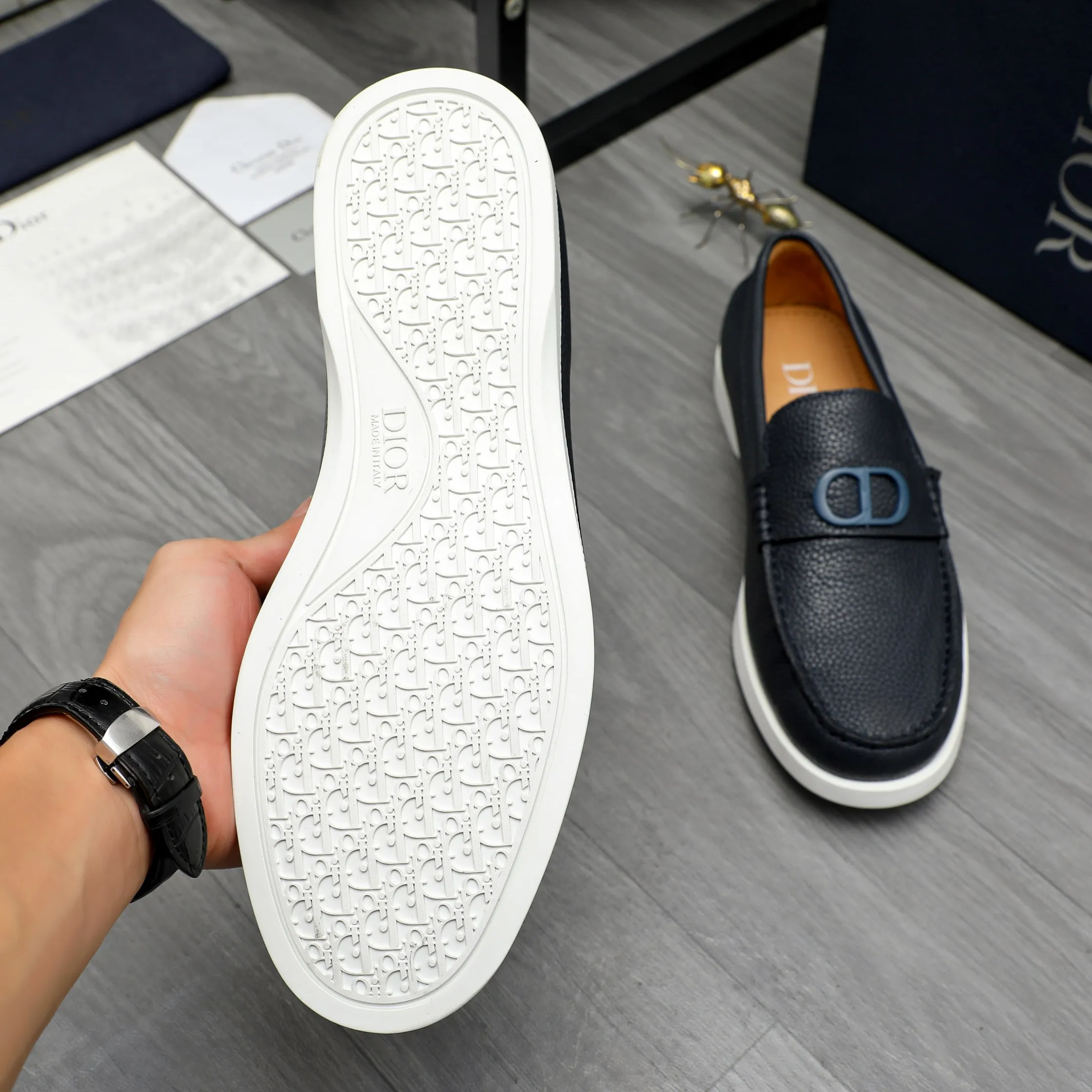 Men's shoes 💰460 Product trademark: Dior "Dior" casual slip-on leather shoes Regular size: 39-44 Product material: Selected pebbled cowhide upper, cowhide lining, rubber outsole